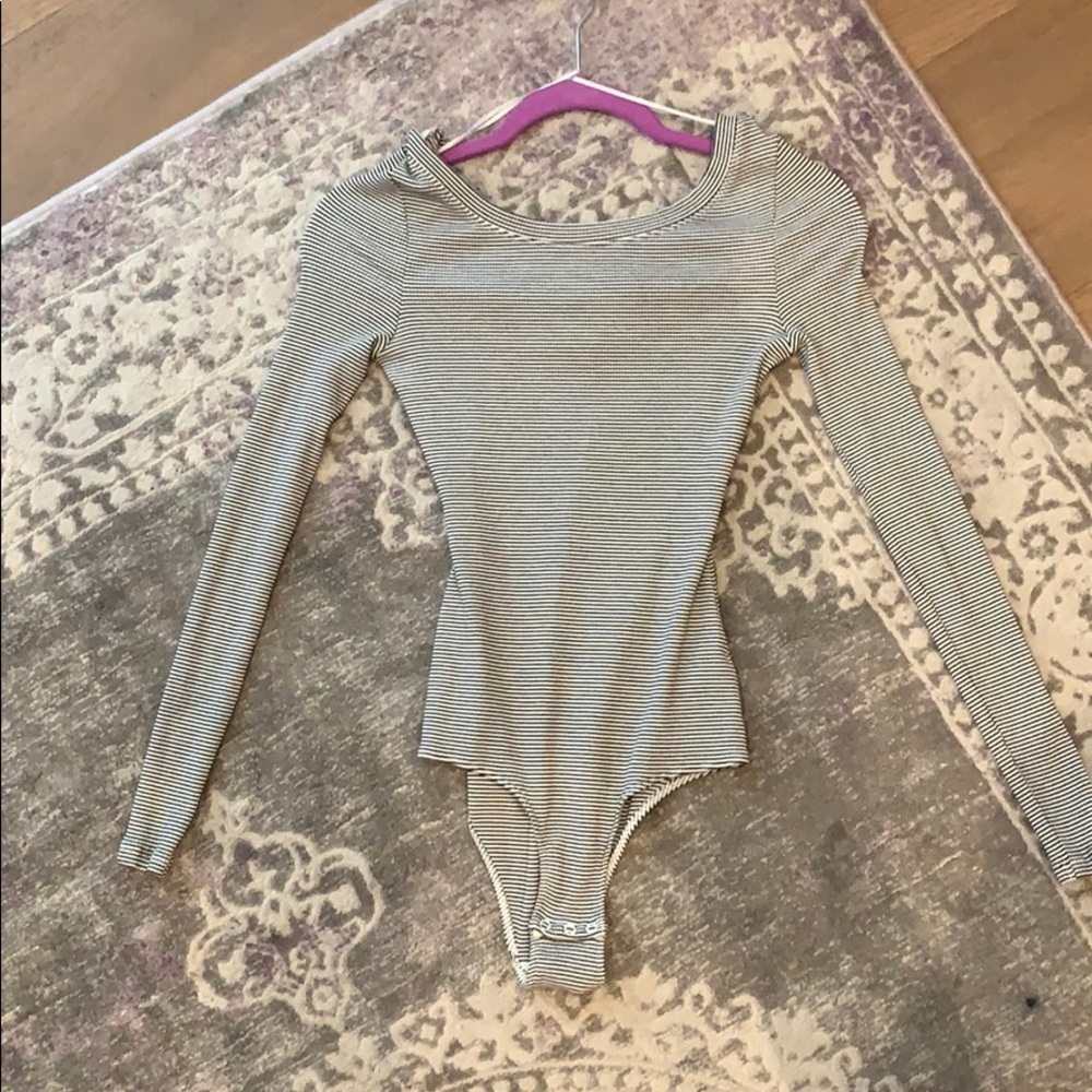 Long sleeve body suit